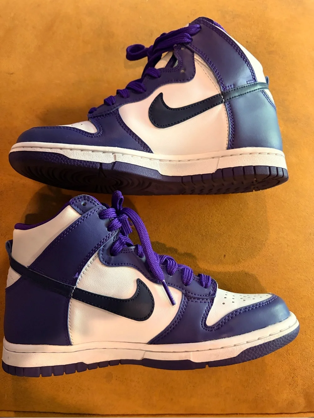 Nike Kids High-Top Sneakers in Purple, White and Black